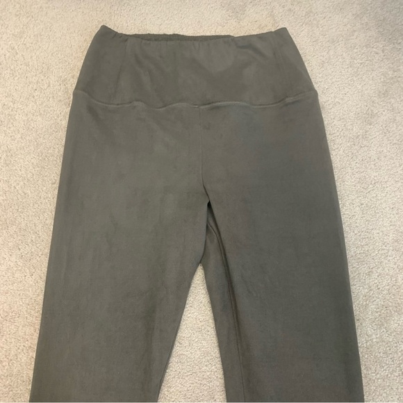 ARITZIA Wilfred Free taupe gray brown faux suede Daria leggings Sz L NWOT - Picture 4 of 12